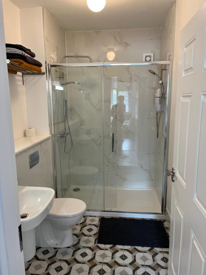 2 Bedroom Apartment Central Town Location Enniscorthy Exterior foto